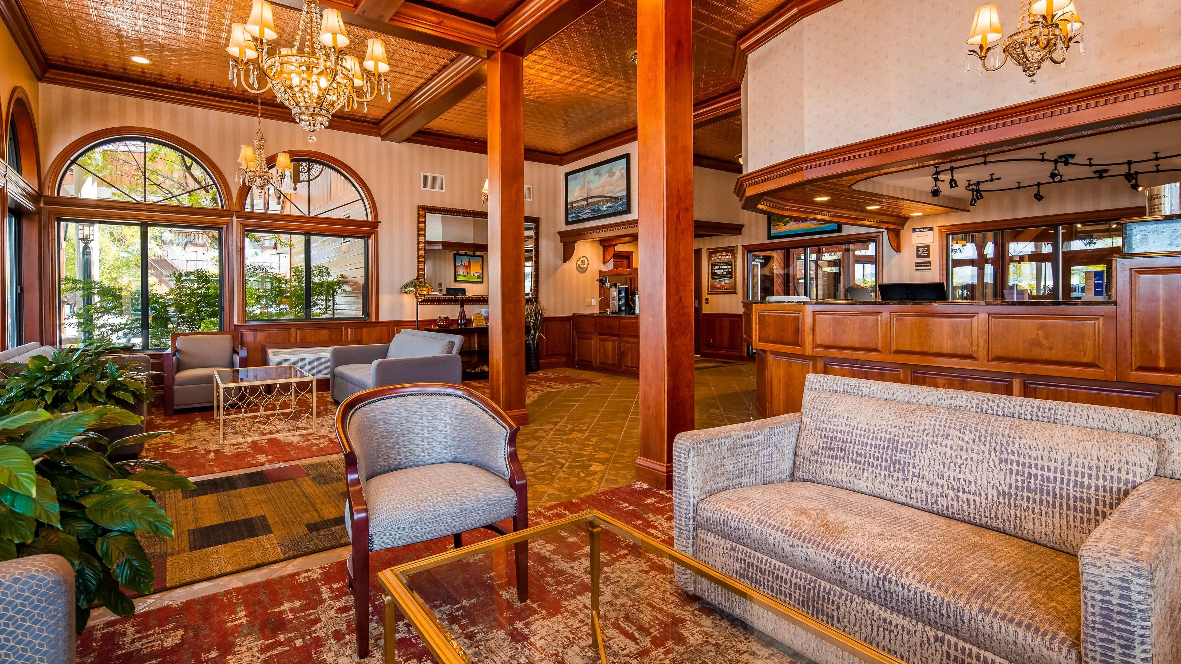 Best Western Plus Dockside Waterfront Inn Mackinaw City Eksteriør billede