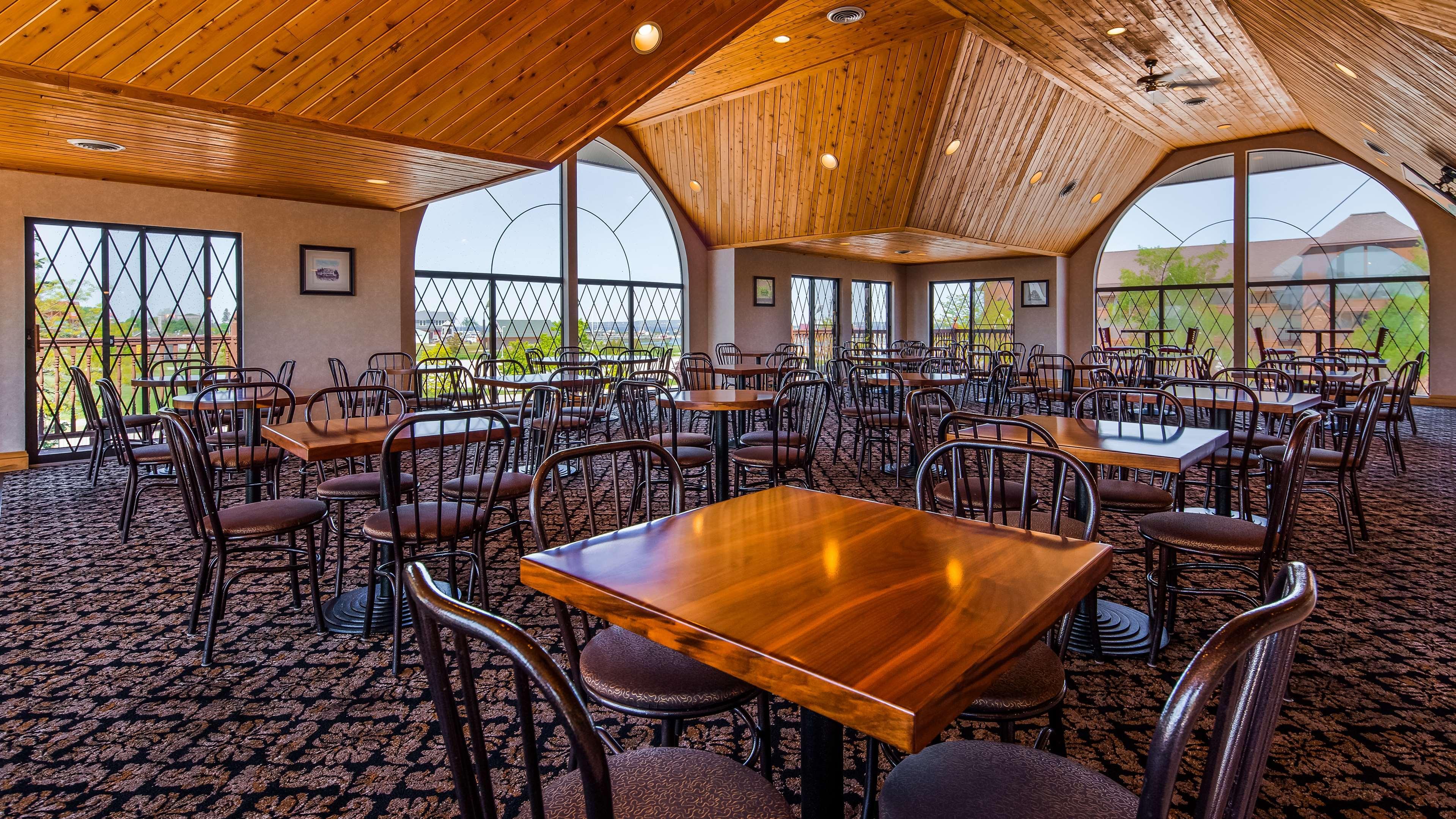 Best Western Plus Dockside Waterfront Inn Mackinaw City Eksteriør billede