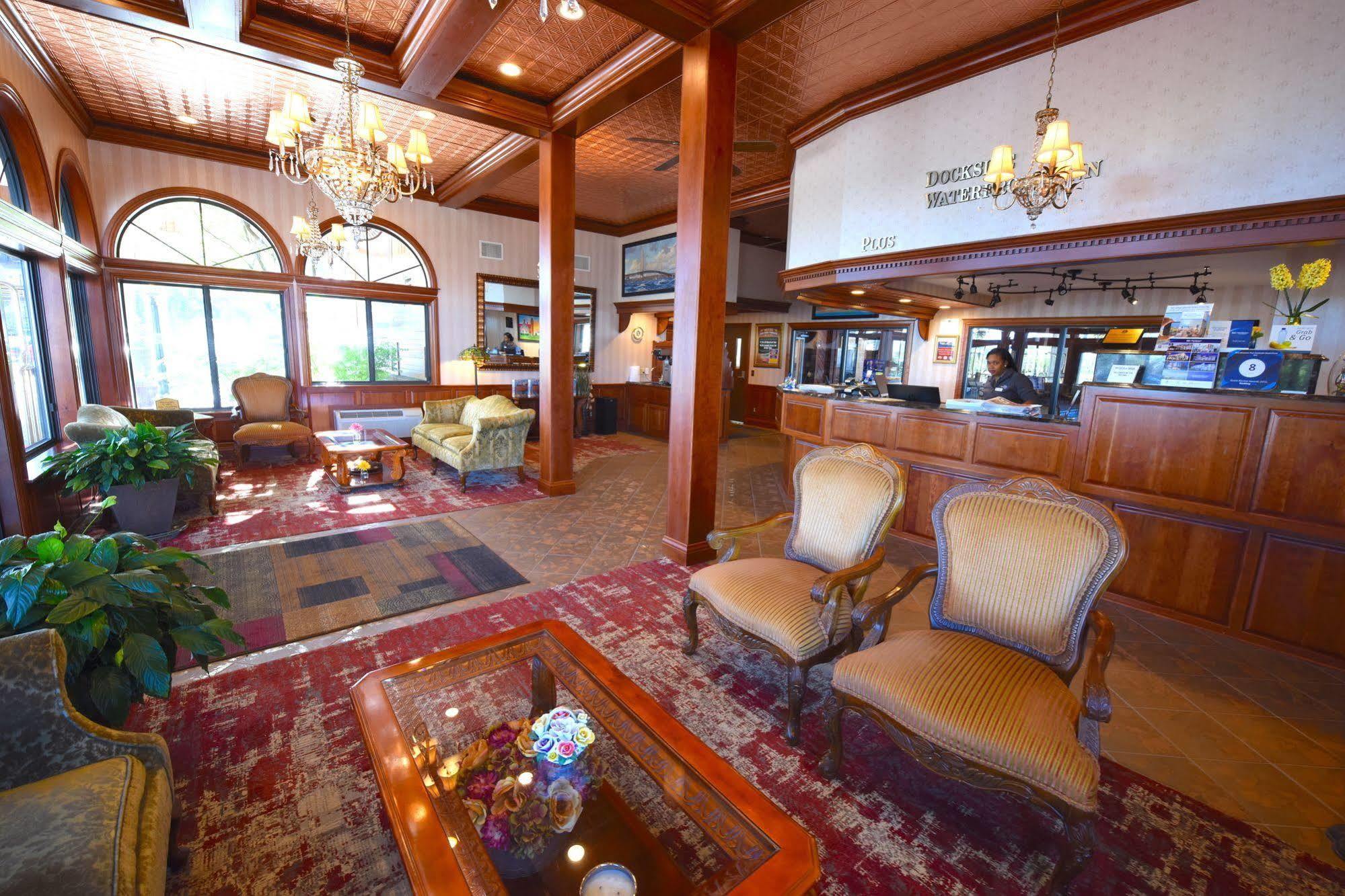 Best Western Plus Dockside Waterfront Inn Mackinaw City Eksteriør billede